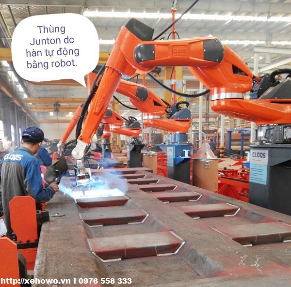 Đóng thùng bằng robot tự động