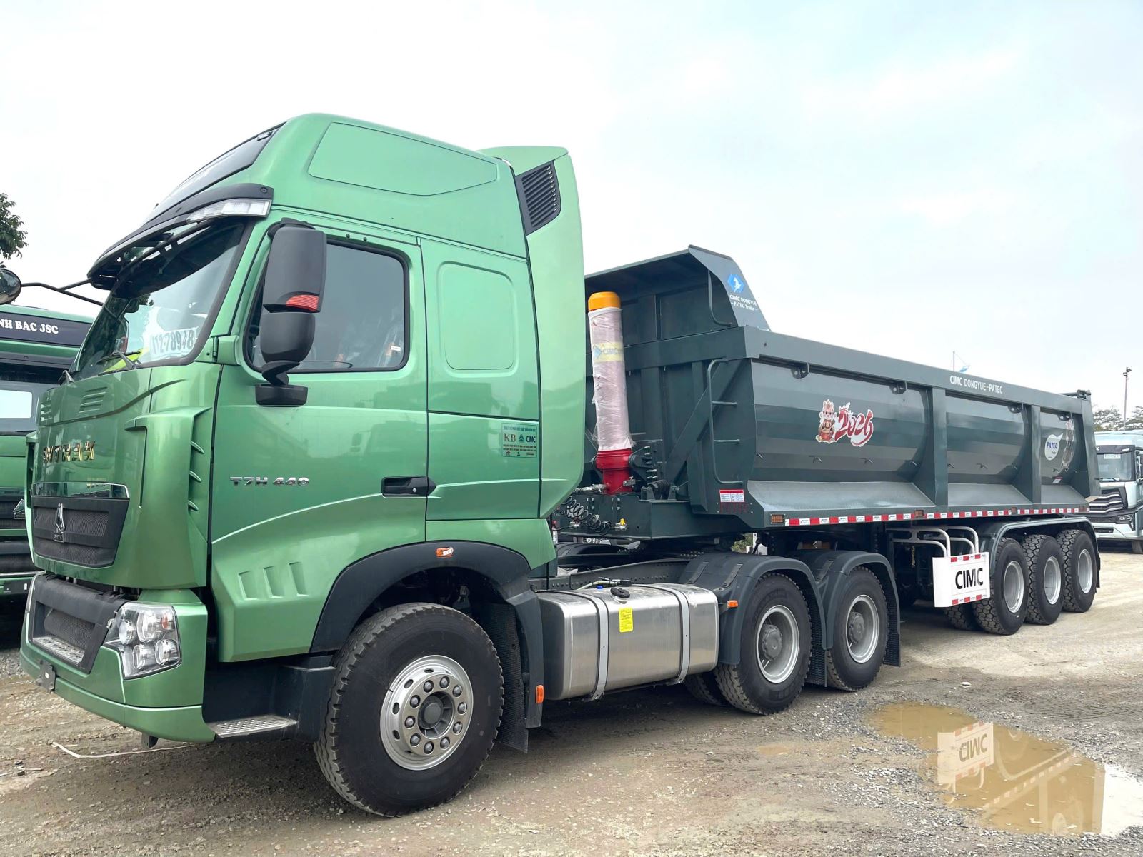 Hình ảnh tổng quan sơ mi rơ moc ben CIMC