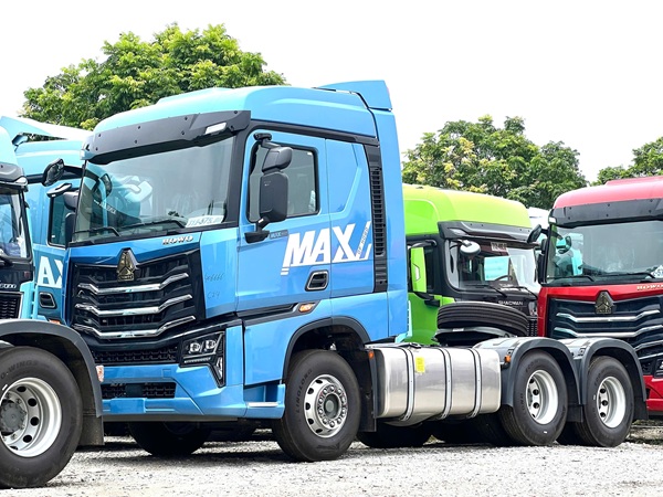 Xe đầu kéo Howo Max